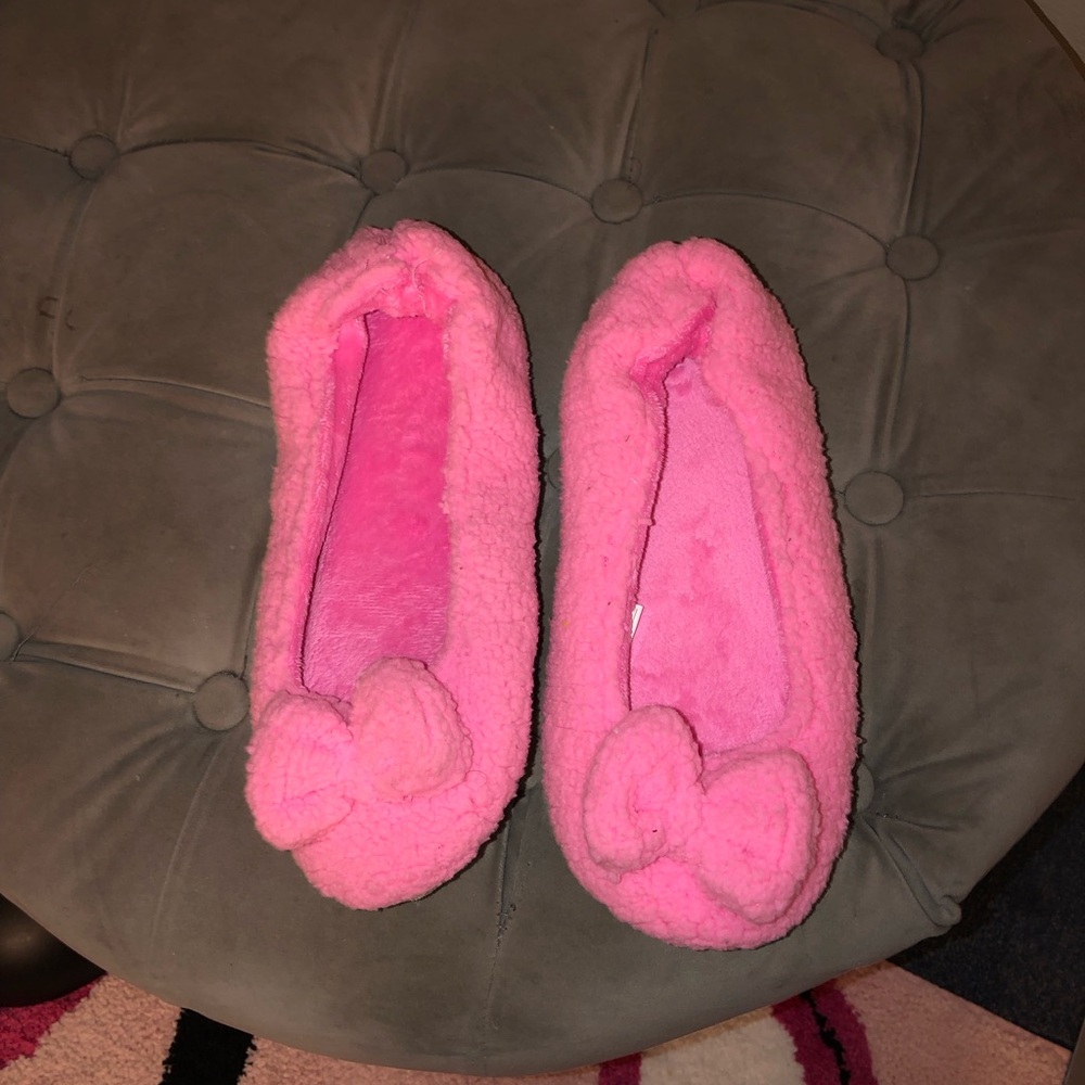 Target Plush Women's Slippers with Bow in Bright Pink